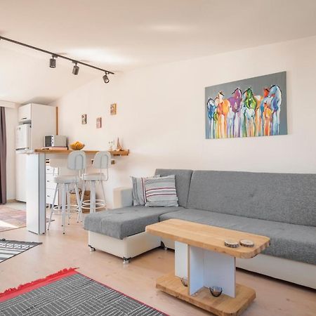 Central, Cozy, 15 Min Walk To The Beach, Fast Wi-Fi, Free Parking, 4Ppl 博德鲁姆 外观 照片