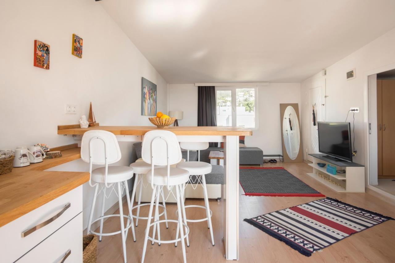 Central, Cozy, 15 Min Walk To The Beach, Fast Wi-Fi, Free Parking, 4Ppl 博德鲁姆 外观 照片
