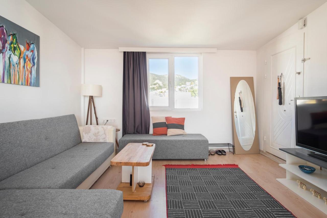 Central, Cozy, 15 Min Walk To The Beach, Fast Wi-Fi, Free Parking, 4Ppl 博德鲁姆 外观 照片