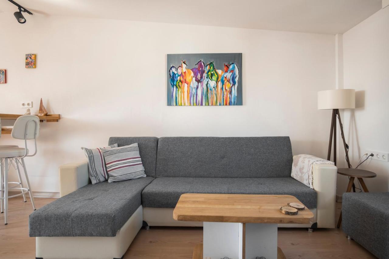 Central, Cozy, 15 Min Walk To The Beach, Fast Wi-Fi, Free Parking, 4Ppl 博德鲁姆 外观 照片