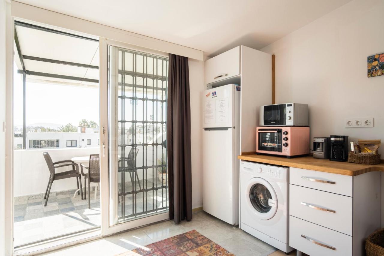 Central, Cozy, 15 Min Walk To The Beach, Fast Wi-Fi, Free Parking, 4Ppl 博德鲁姆 外观 照片